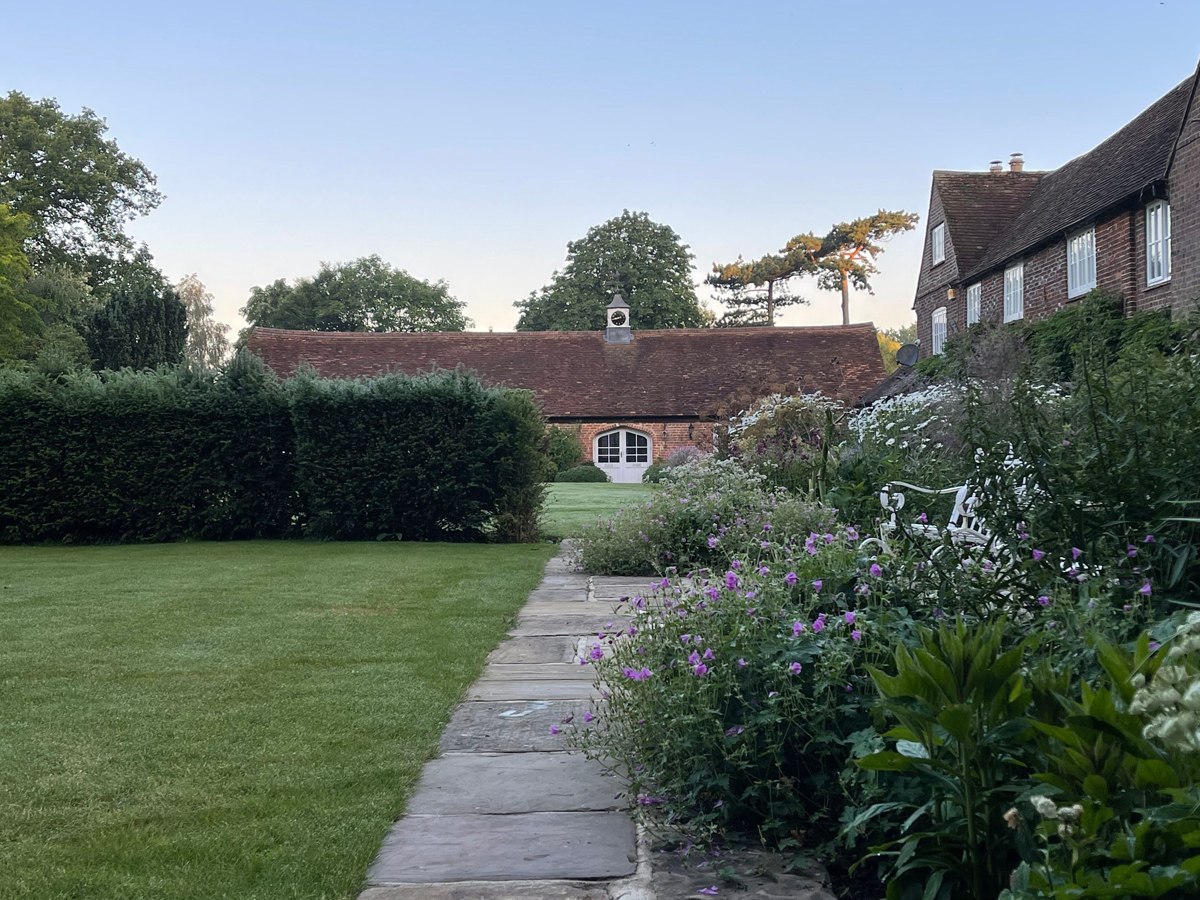 18th Century Farmhouse Garden | Structured Growth