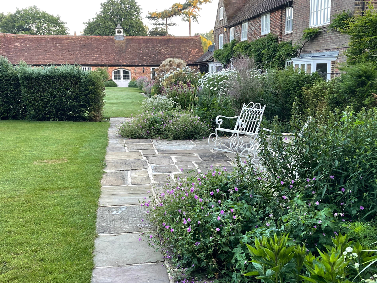 18th Century Farmhouse Garden | Structured Growth